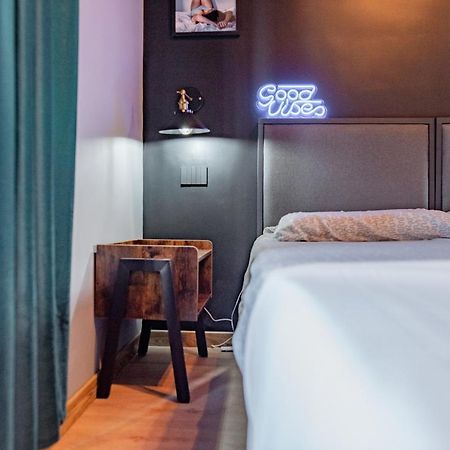 Oggi Ti Porto A Torino By Happyhostorino Apartamento Exterior foto