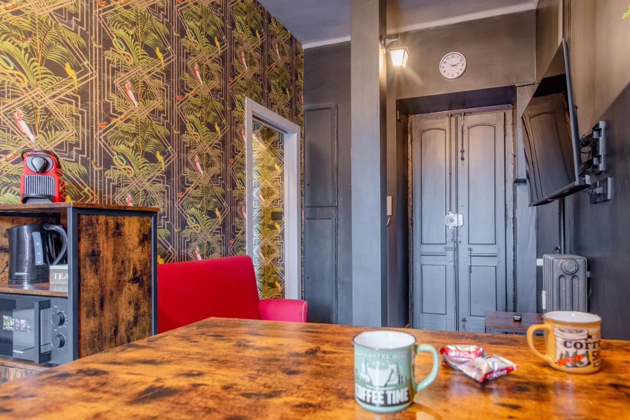 Oggi Ti Porto A Torino By Happyhostorino Apartamento Exterior foto