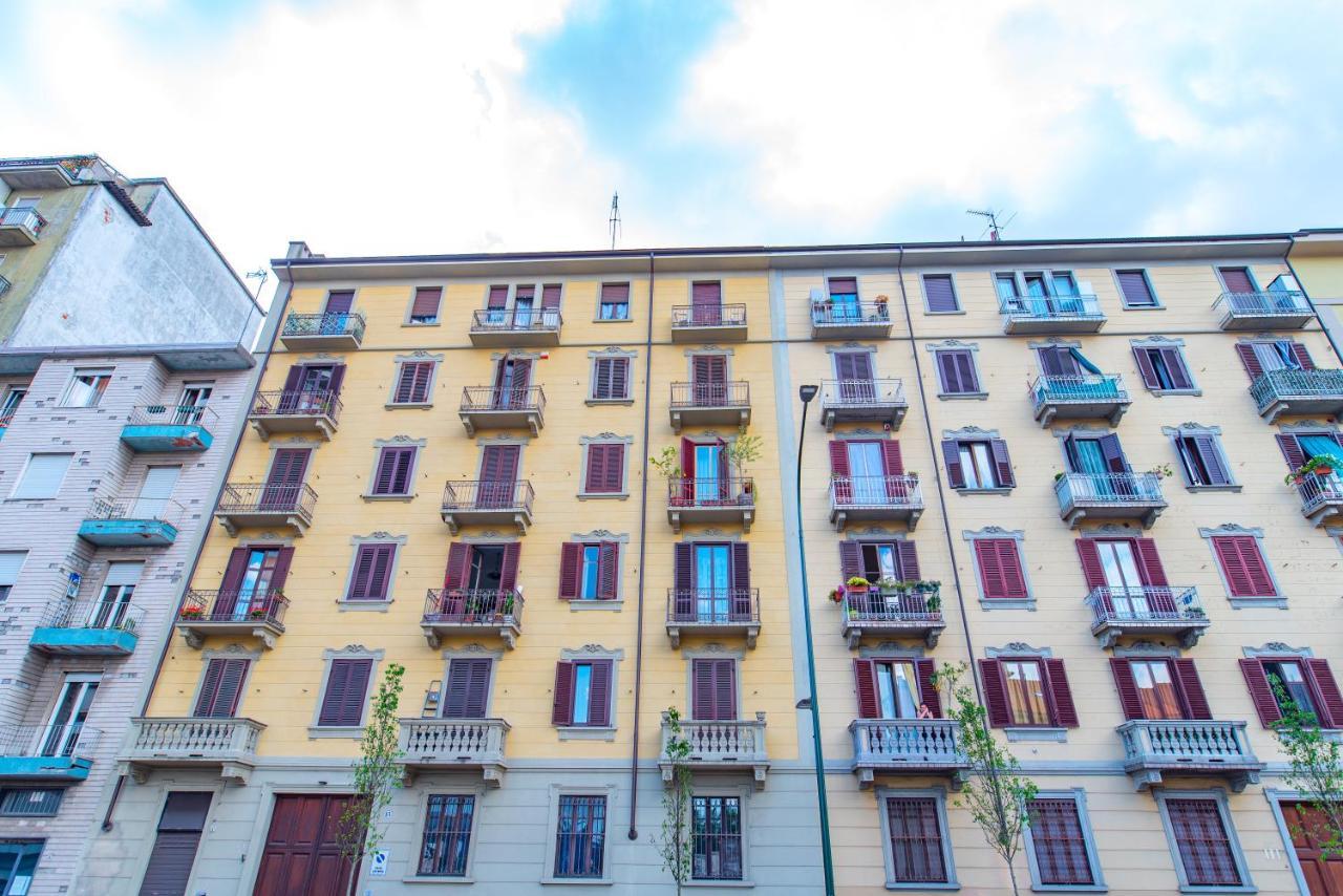 Oggi Ti Porto A Torino By Happyhostorino Apartamento Exterior foto