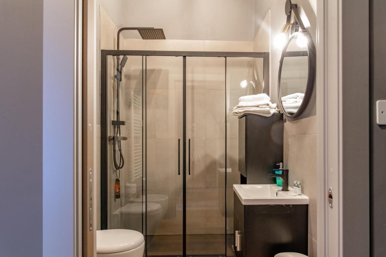 Oggi Ti Porto A Torino By Happyhostorino Apartamento Exterior foto