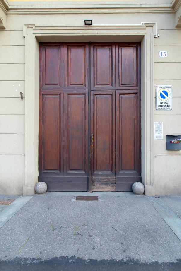 Oggi Ti Porto A Torino By Happyhostorino Apartamento Exterior foto